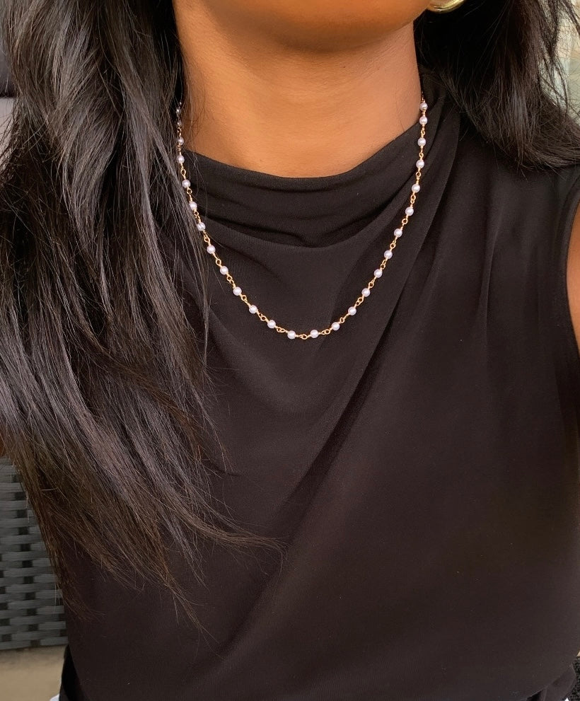 gold beaded necklace with mini pearls